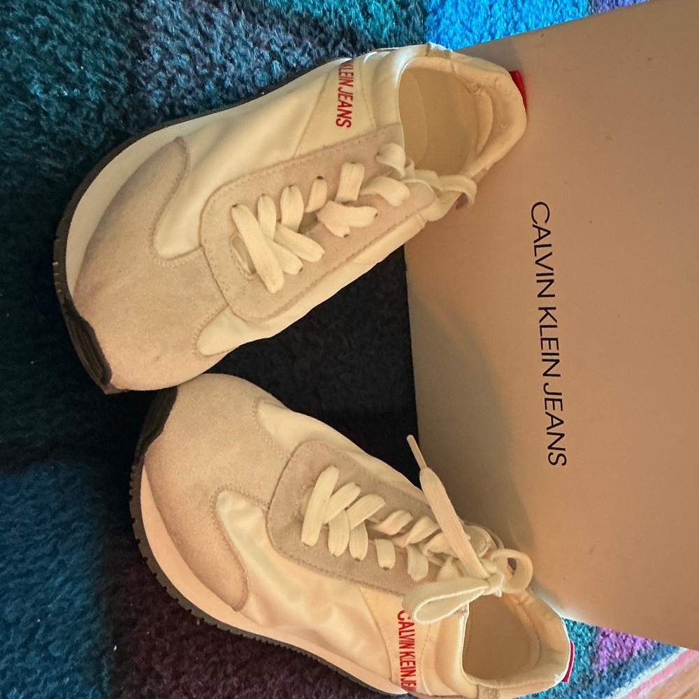 Calvin Klein Cream and Red Women's Sneakers
